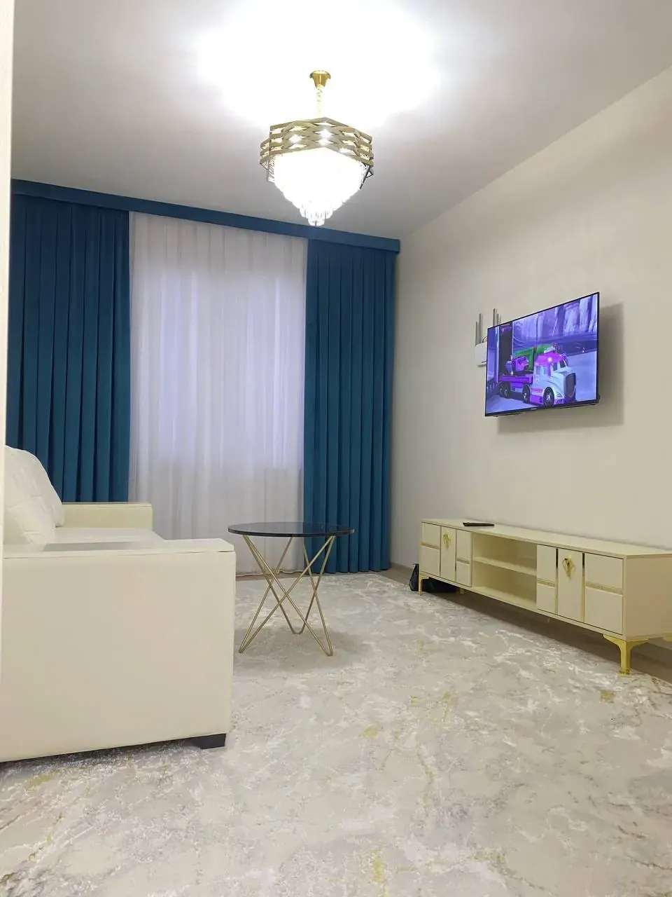 Ижарага берилади 2 хонали квартира, 47 м², 2/13 қават — Олмазор тумани