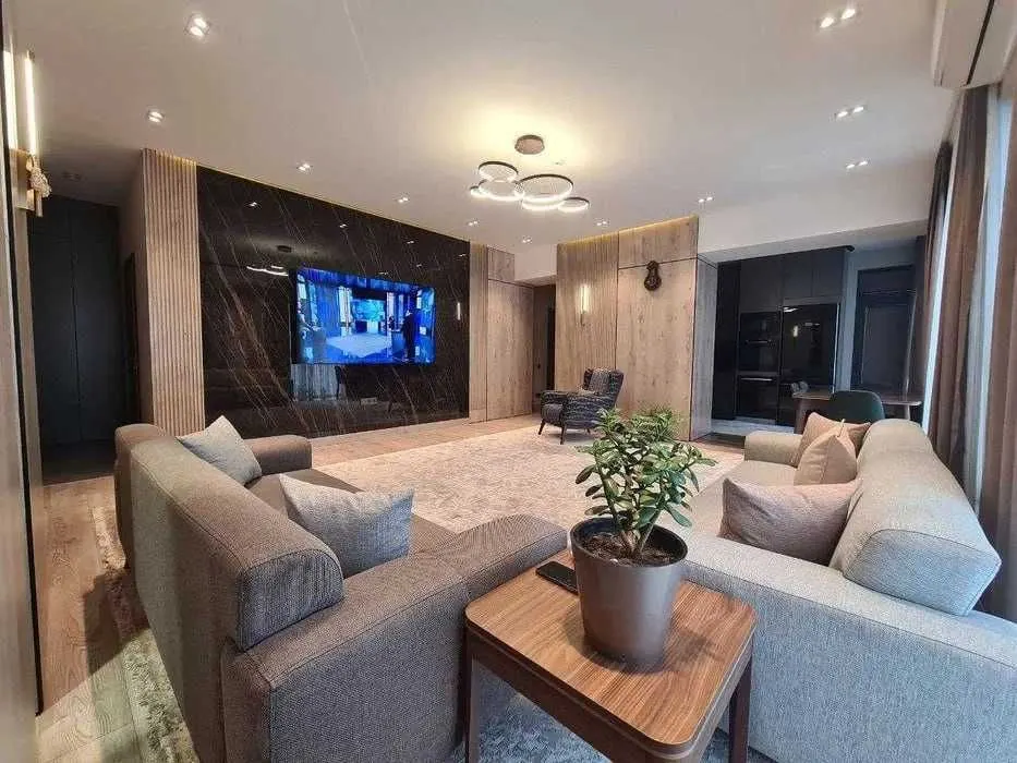 Сдаётся 4-комнатная квартира, 130 м², 7/25 этаж — Мирзо-Улугбекский район
