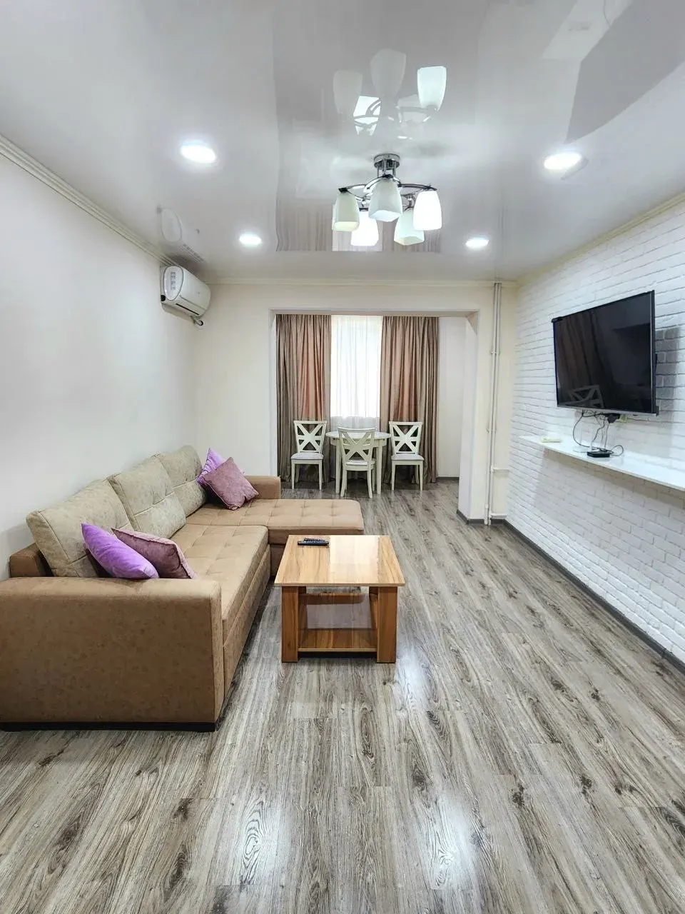 Сотилади 2 хонали квартира, 60 м², 4/5 қават — Яккасарой тумани