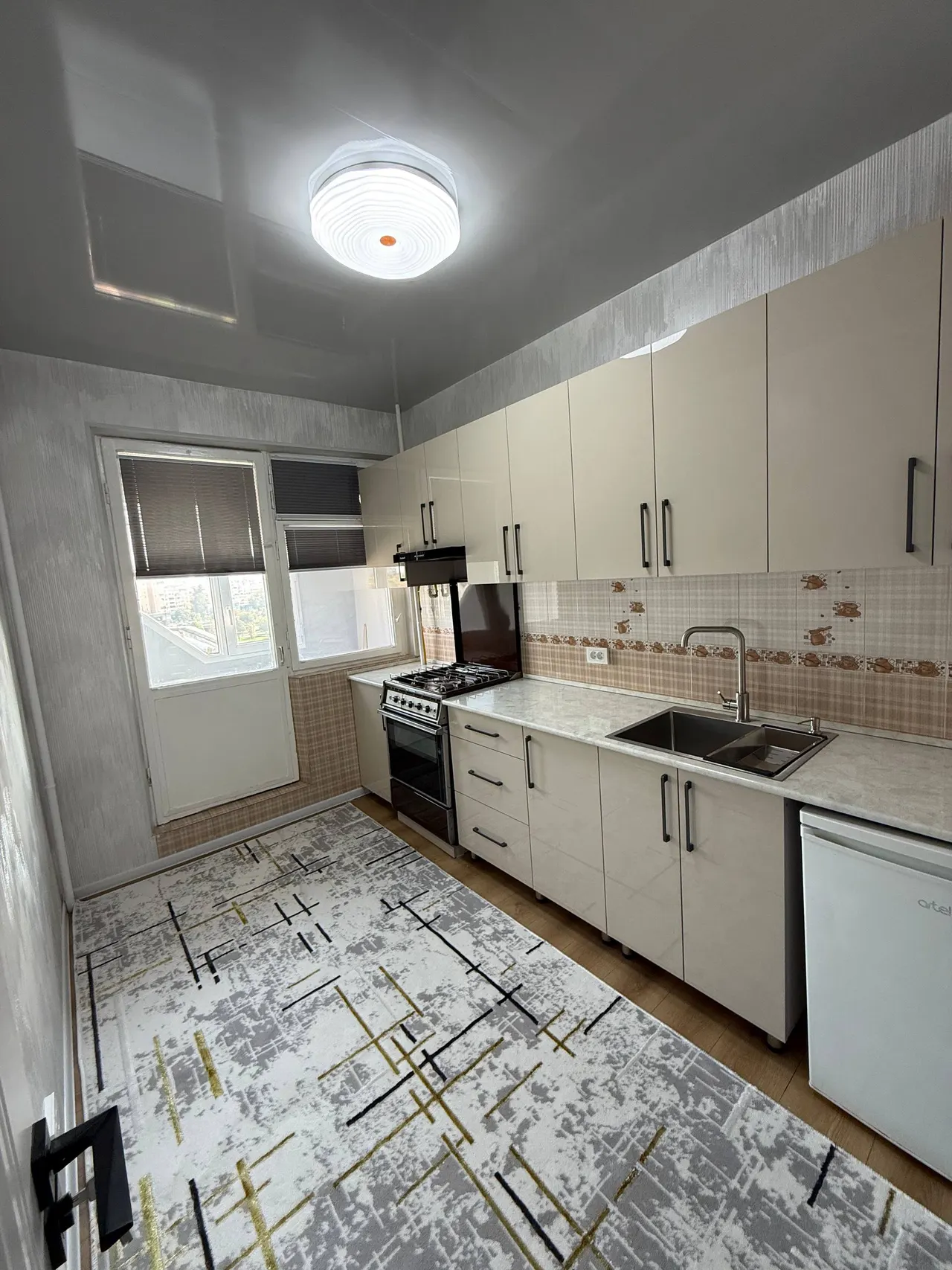 Кунлик ижарага 3 хонали квартира, 70 м², 7/9 қават — Олмазор тумани