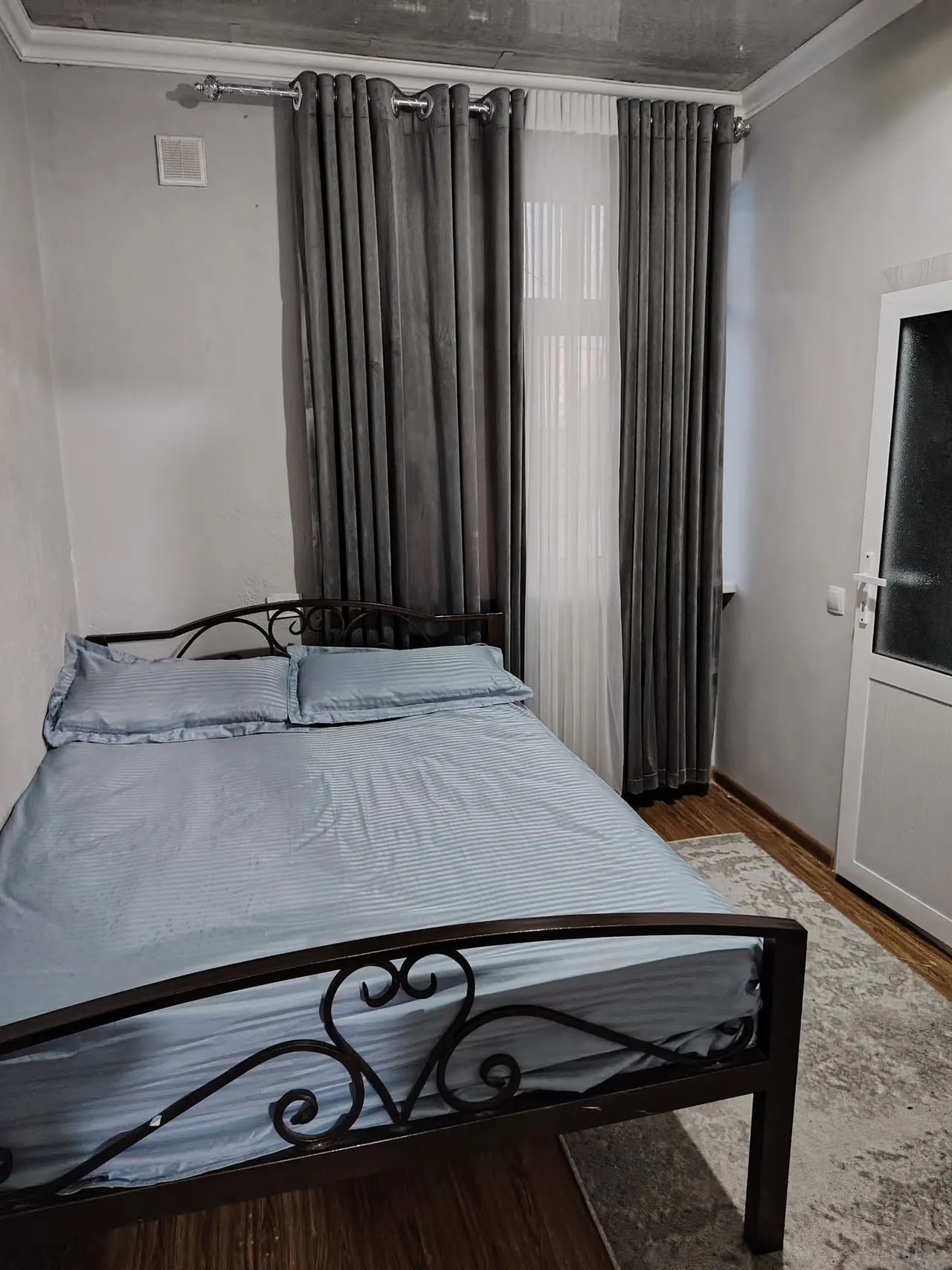Ижарага берилади тижорат биноси, 200 м² — Мирзо Улуғбек тумани