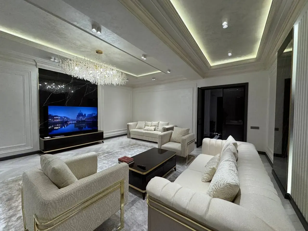 Ижарага берилади 3 хонали квартира, 90 м², 6/8 қават — Яккасарой тумани