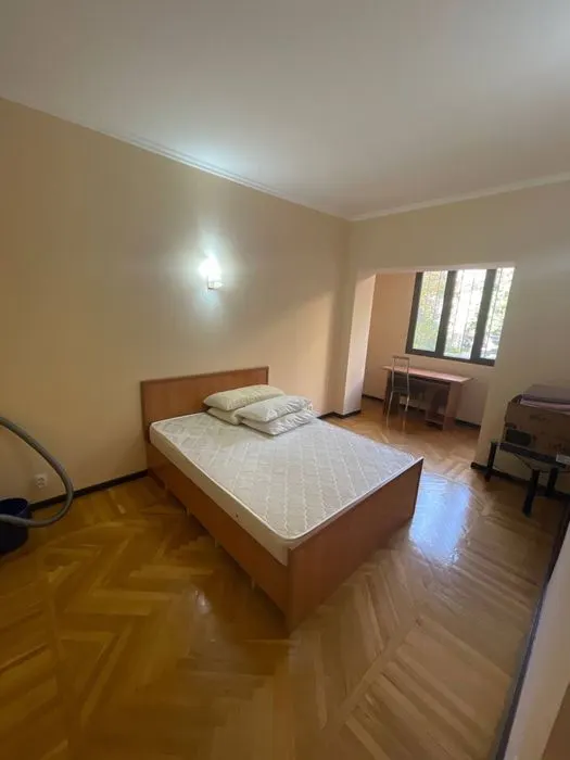 Сдаётся 3-комнатная квартира, 115 м², 2/4 этаж — Мирзо-Улугбекский район