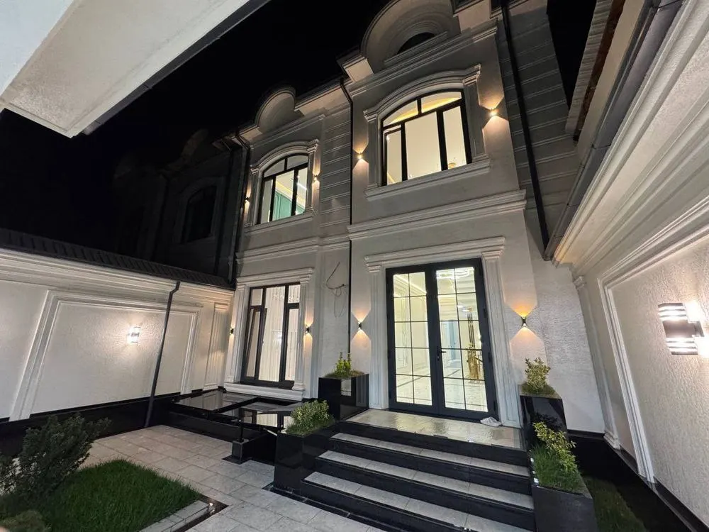 Сдаётся 6-комнатный дом, 2 сот., 300 м² — Яккасарайский район