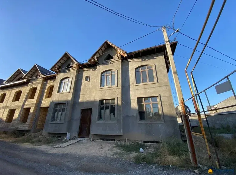 Сотилади ҳовли уй, 471 м² — Тошкент шаҳри