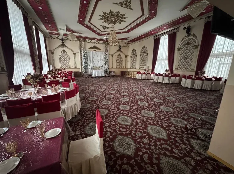 Ijaraga beriladi tijorat binosi, 936 m², 1/3 qavat — Yuqorichirchiq tumani