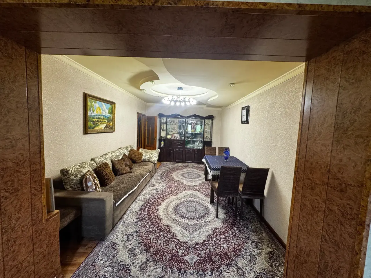 Продаётся 3-комнатная квартира, 60 м², 3/4 этаж — Юнусабадский район