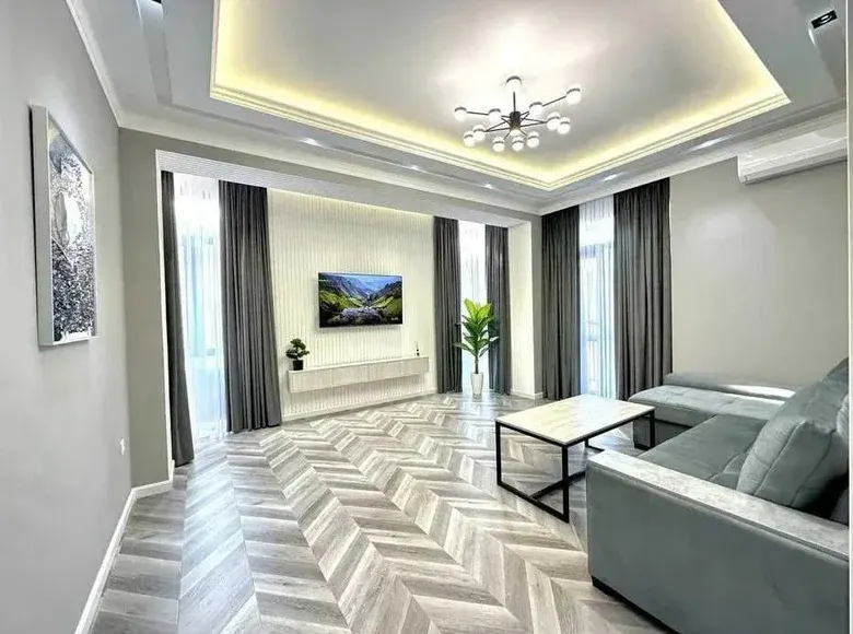 Продаётся 2-комнатная квартира, 65 м², 6/8 этаж — Мирзо-Улугбекский район