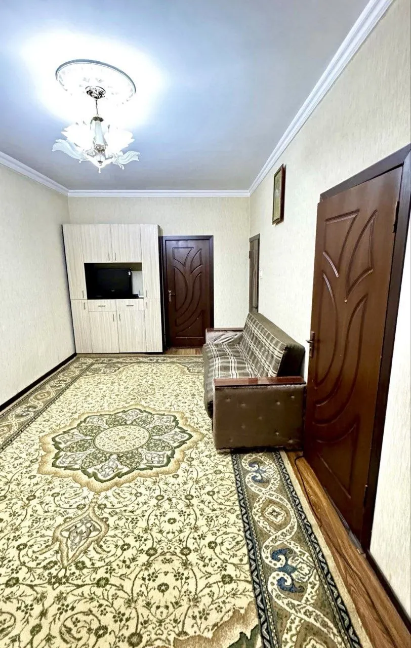 Продаётся 2-комнатная квартира, 50 м², 3/4 этаж — Юнусабадский район