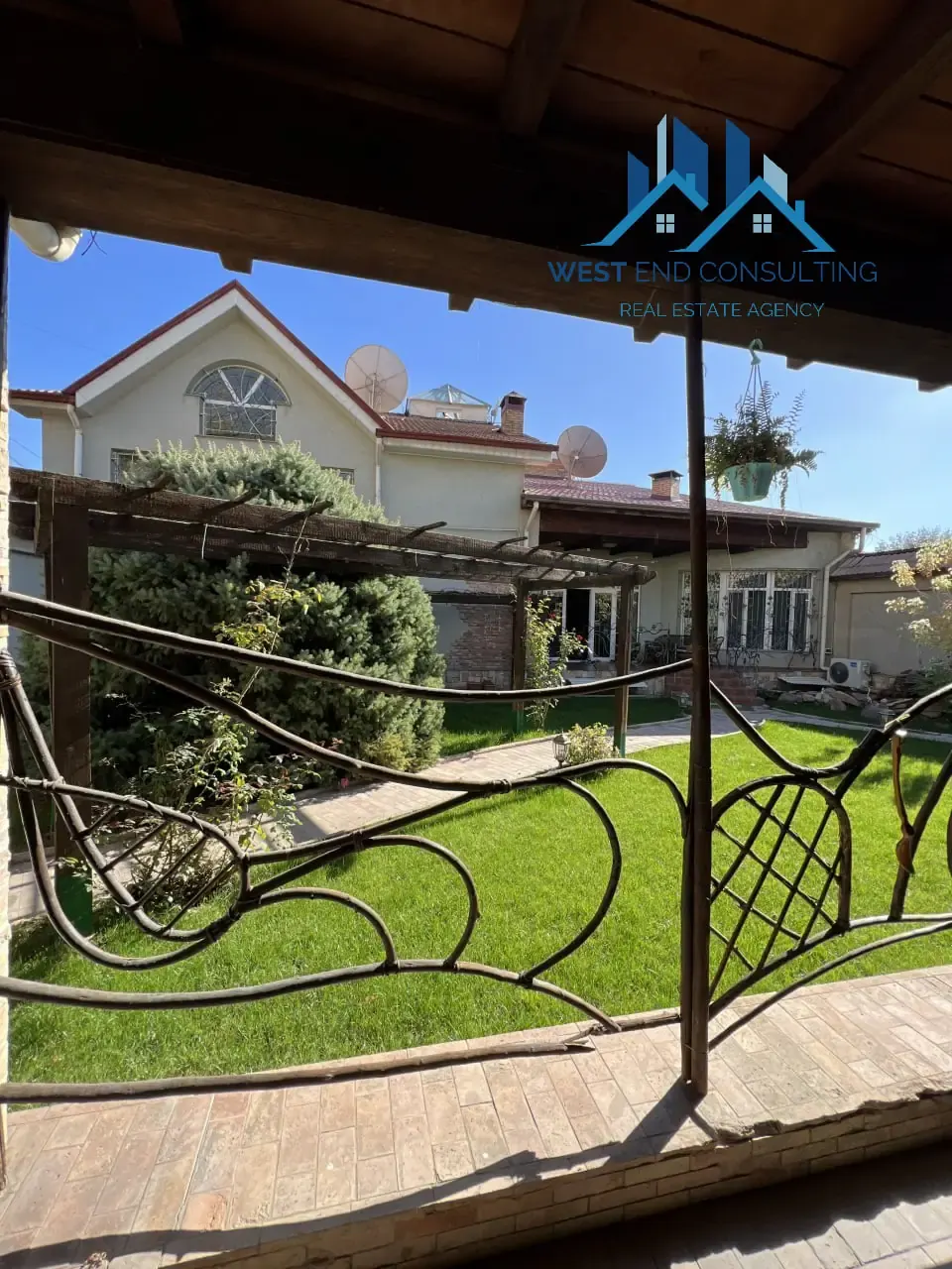 Ijaraga beriladi 4 xonali dala hovli, 6 sotix, 300 m² — Mirobod tumani