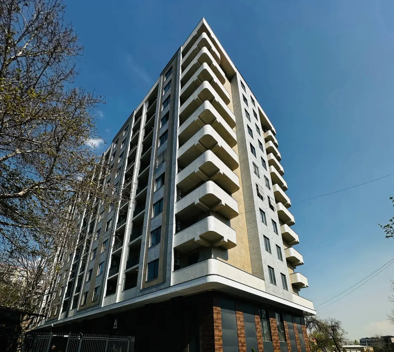Сдаётся 3-комнатная квартира, 73 м², 7/12 этаж — Яккасарайский район