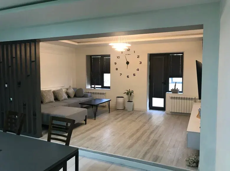 Продаётся 5-комнатная квартира, 153 м², 11/12 этаж — Мирабадский район