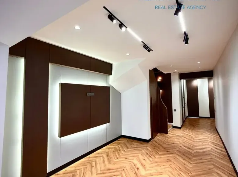 Продаётся 5-комнатная квартира, 150 м², 9/10 этаж — Яшнабадский район