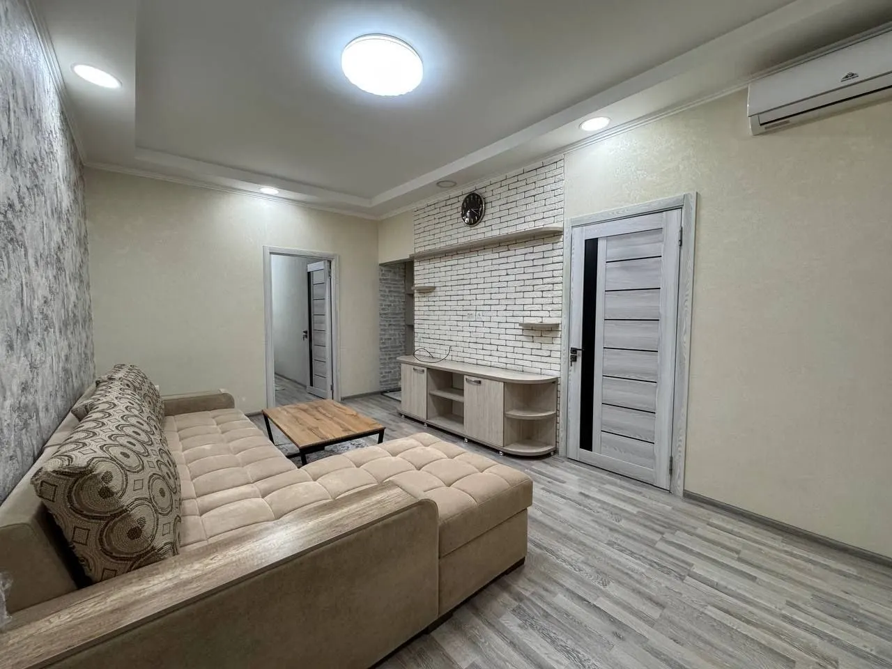 Ижарага берилади 2 хонали квартира, 50 м², 2/5 қават — Чилонзор тумани