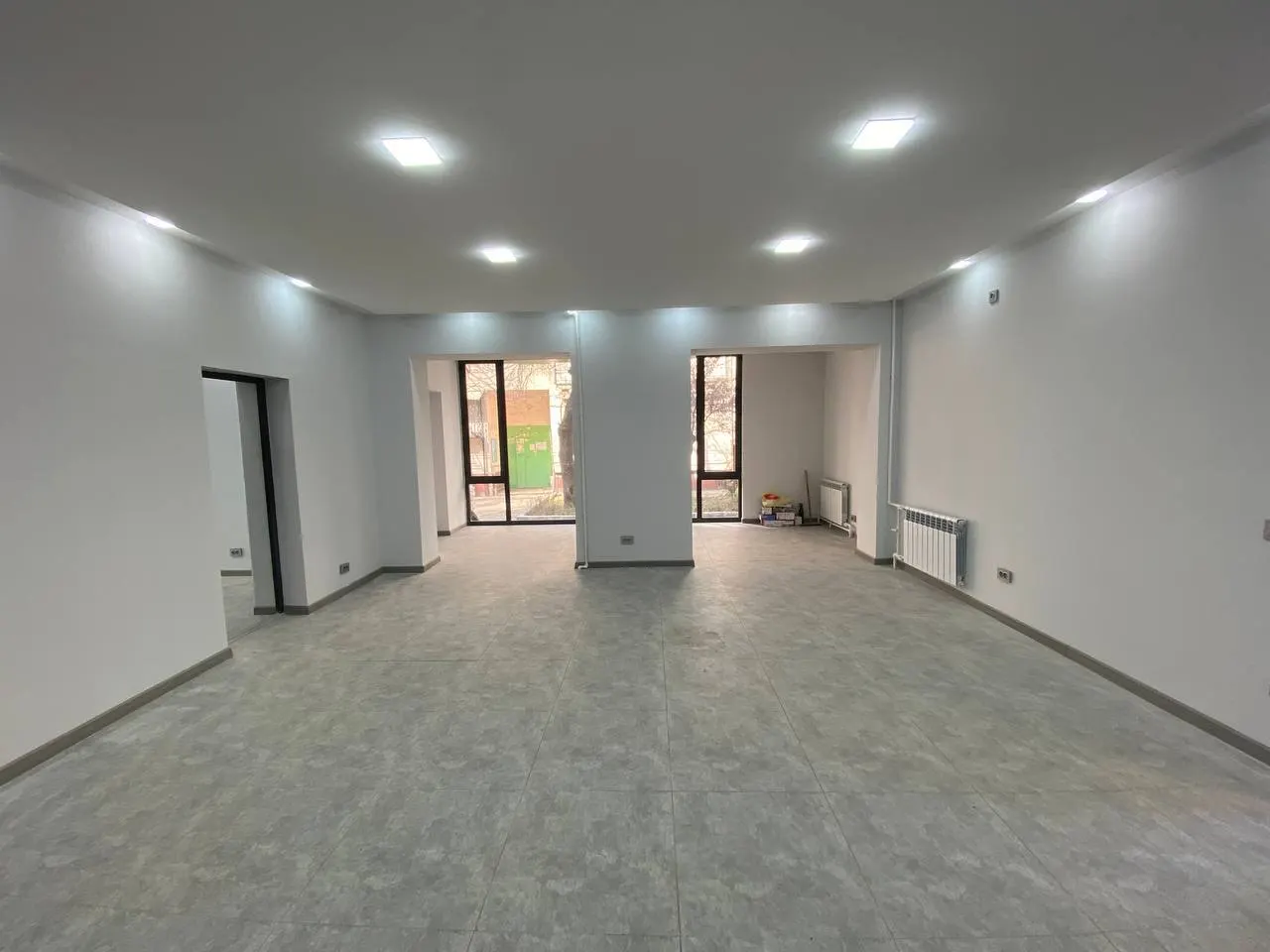 Sotiladi ofis, 120 m², 1/4 qavat — Mirobod tumani