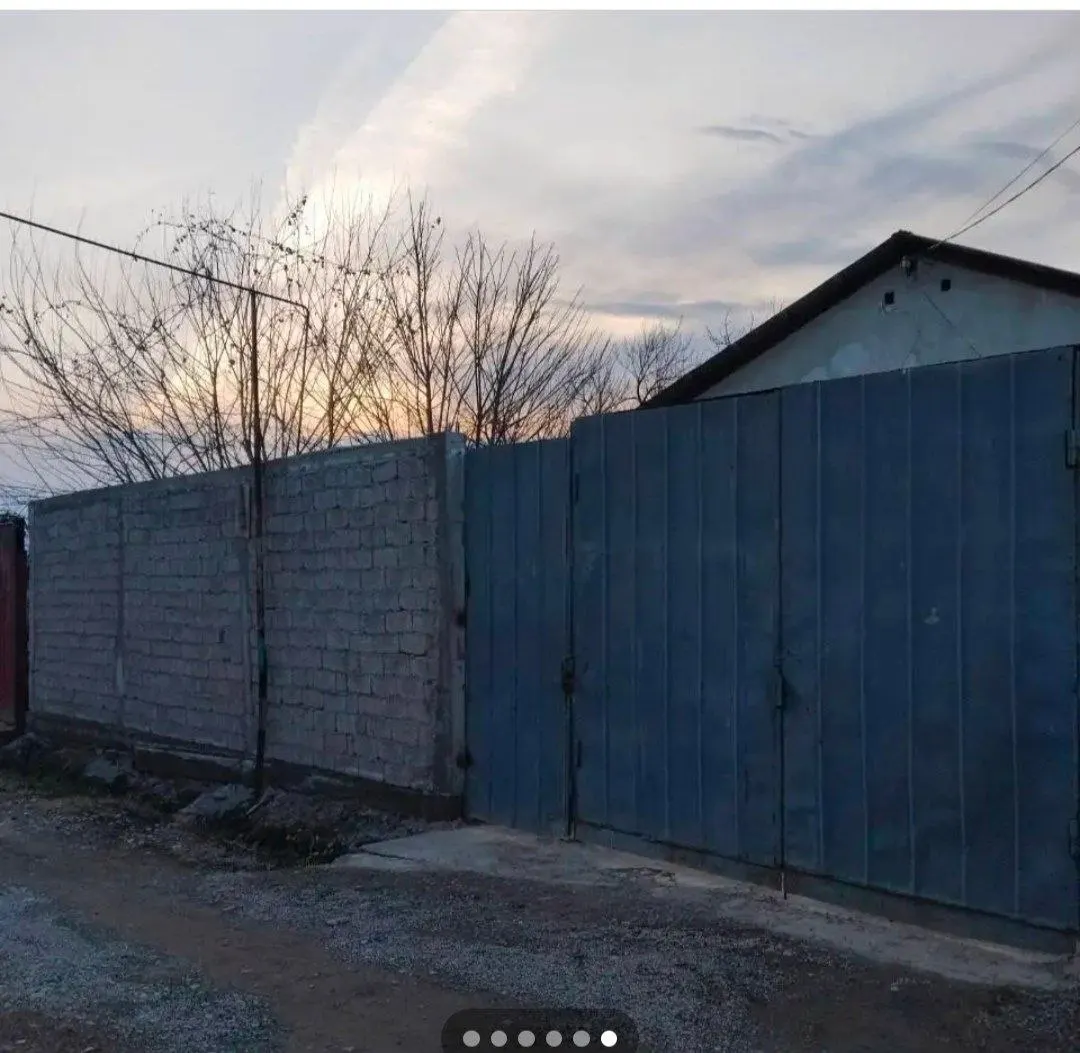 Sotiladi 3 xonali hovli uy, 2,2 sotix, 72 m², 1 qavatli — Qibray tumani