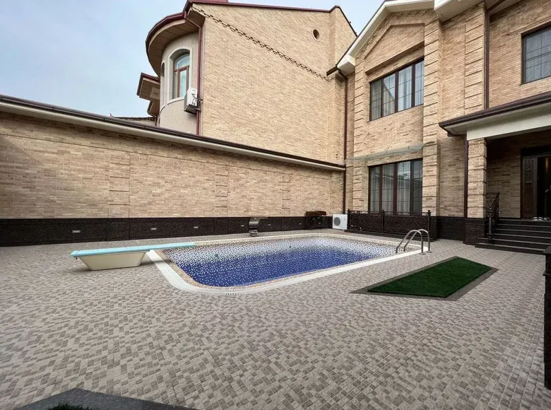 Сдаётся 8-комнатный дом, 600 м² — Яккасарайский район