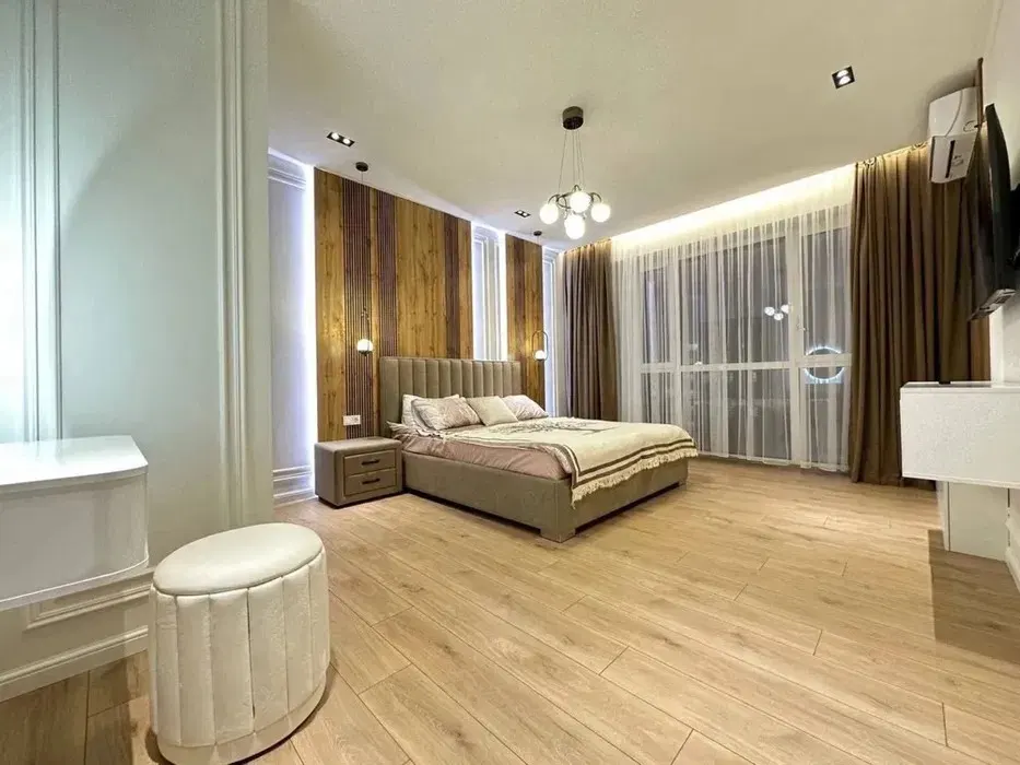 Ижарага берилади 3 хонали квартира, 110 м², 4/8 қават — Шайхонтоҳур тумани
