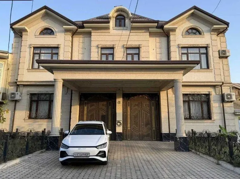 Продаётся 18-комнатный дом, 6.5 сот. — Учтепинский район