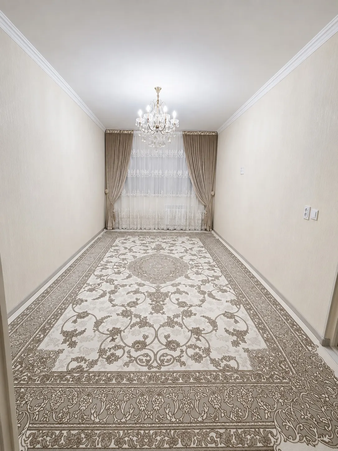 Sotiladi 2 xonali kvartira, 54 m², 1/4 qavat — Chirchiq shahri