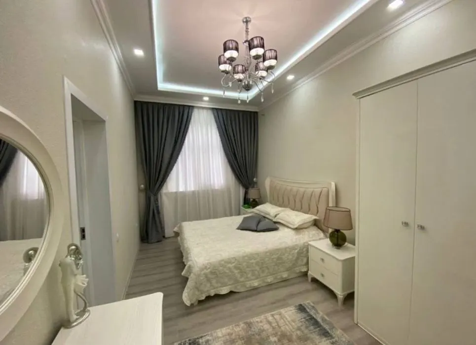 Сдаётся 2-комнатная квартира, 42 м², 5/5 этаж — Яккасарайский район