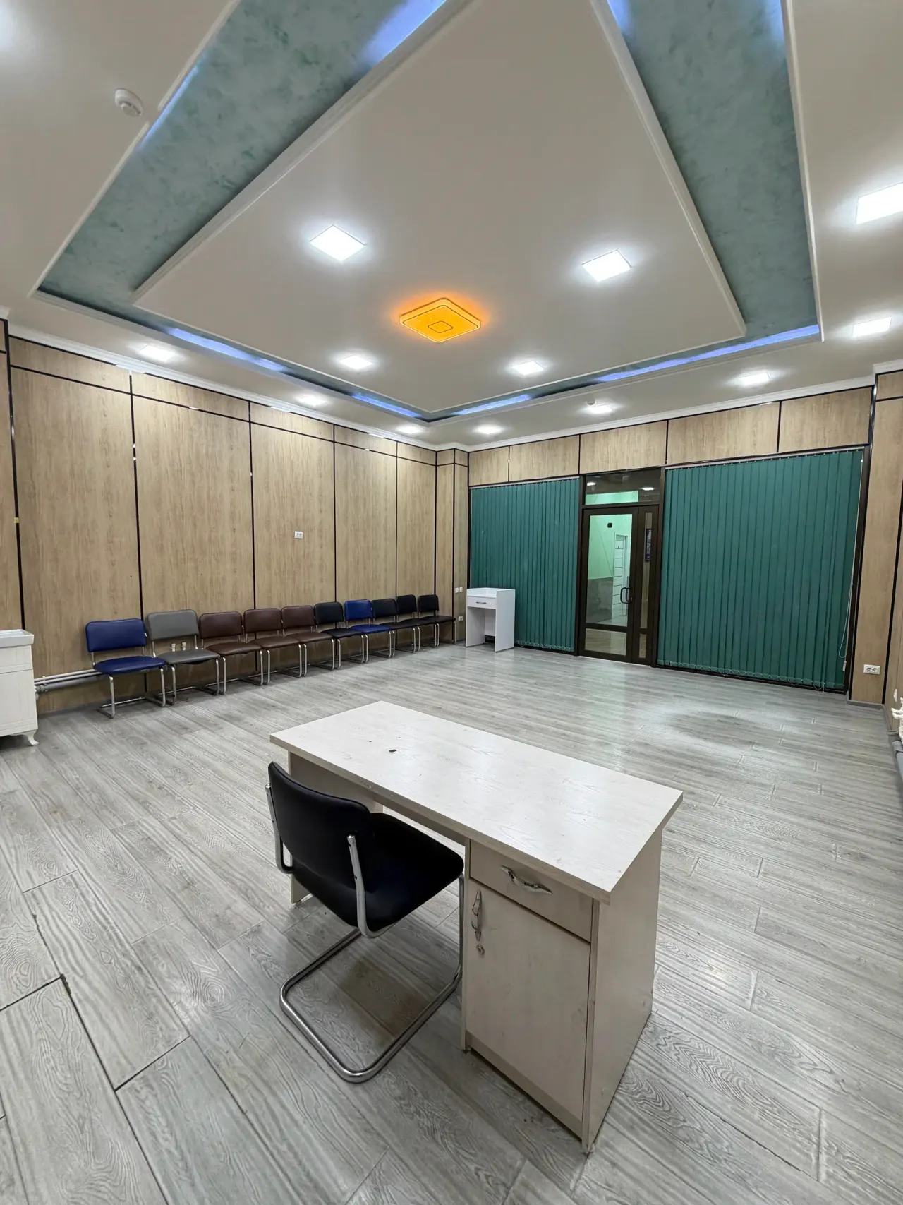 Сдаётся офис, 40 м², 3/4 этаж — Чиланзарский район