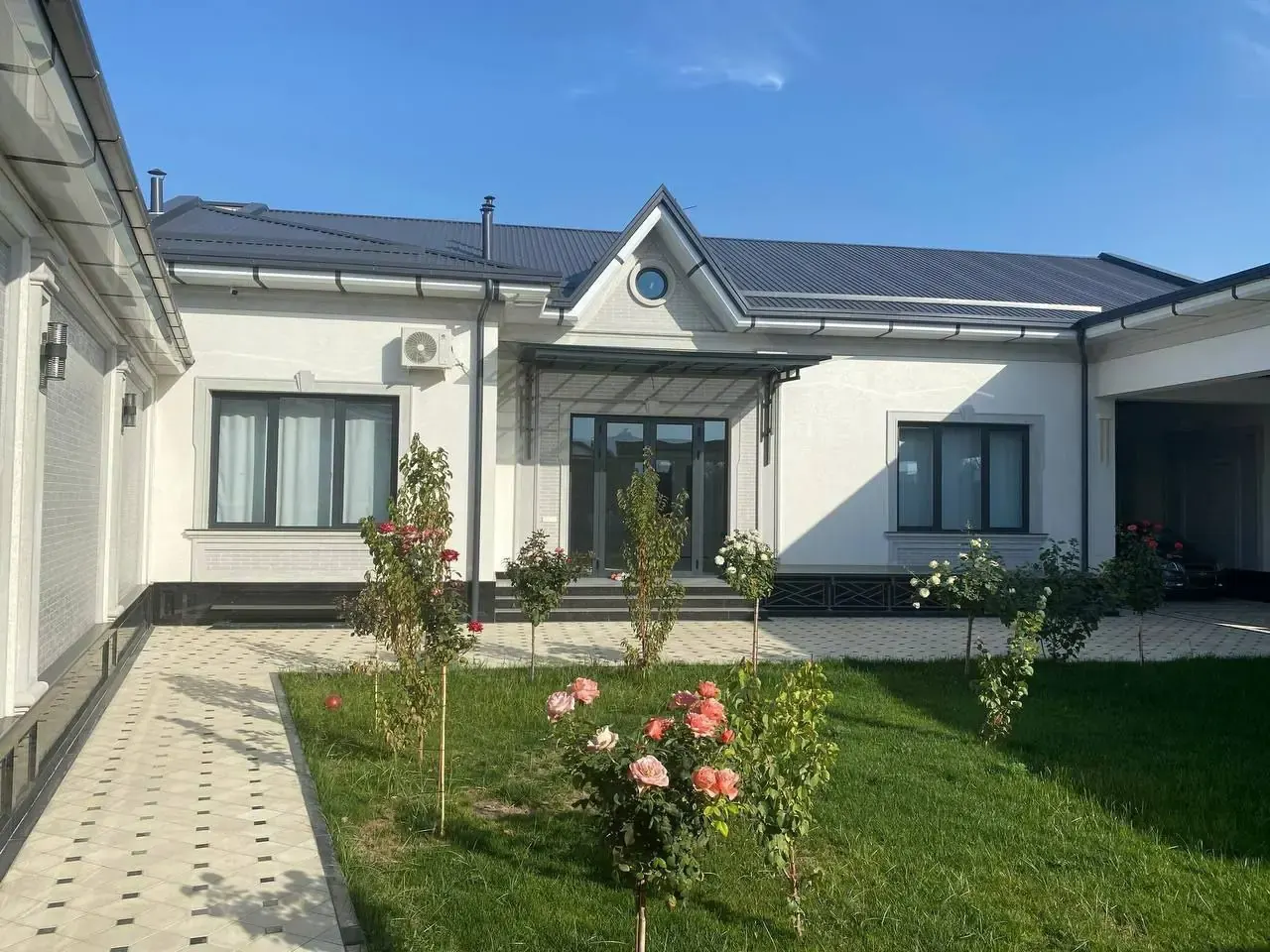 Sotiladi 6 xonali hovli uy, 6.6 sotix, 1/1 qavat — Qibray tumani