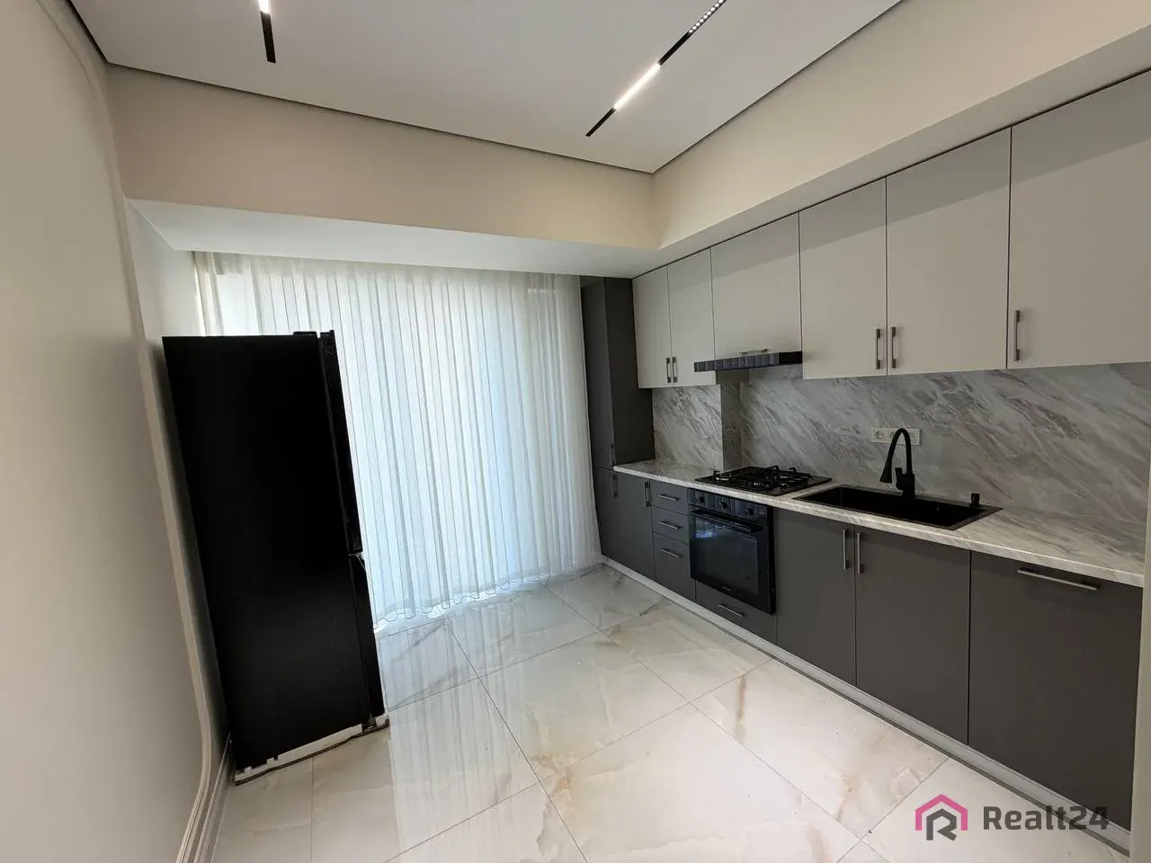 Sotiladi 3 xonali kvartira, 70 m², 4/12 qavat — Mirobod tumani