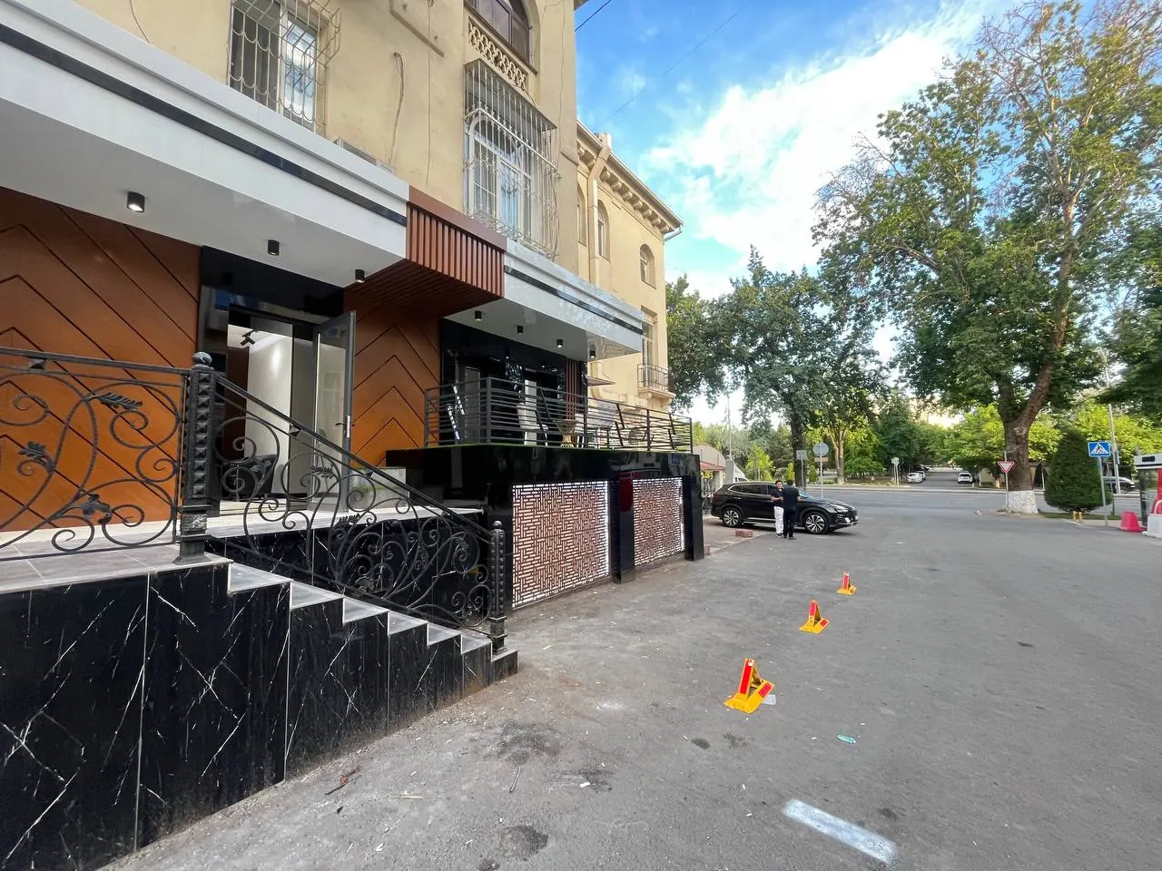Sotiladi tijorat binosi, 93 m², 1/5 qavat — Shayxontohur tumani