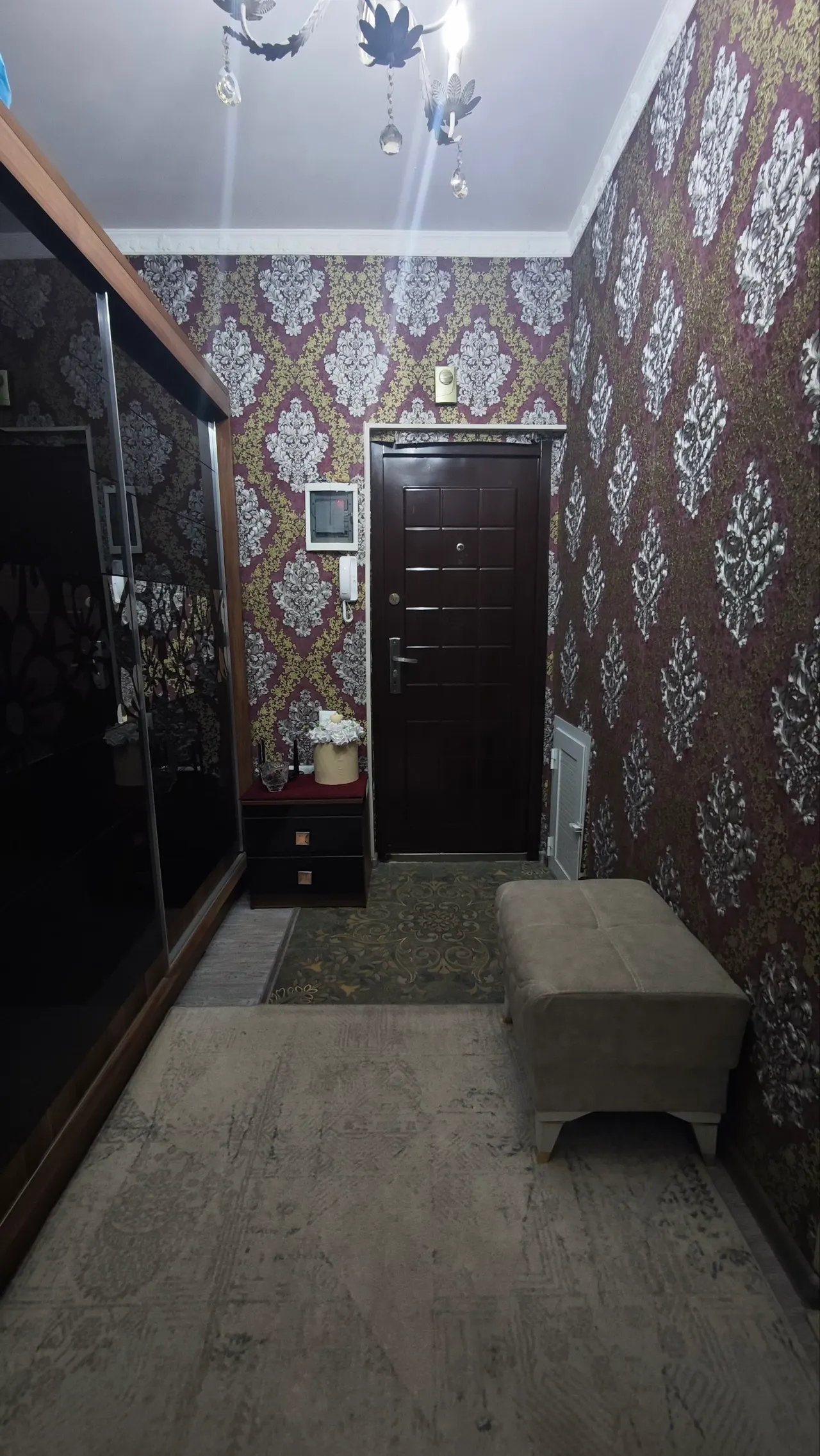 Sotiladi 3 xonali kvartira, 63 m², 1/5 qavat — Yashnobod tumani