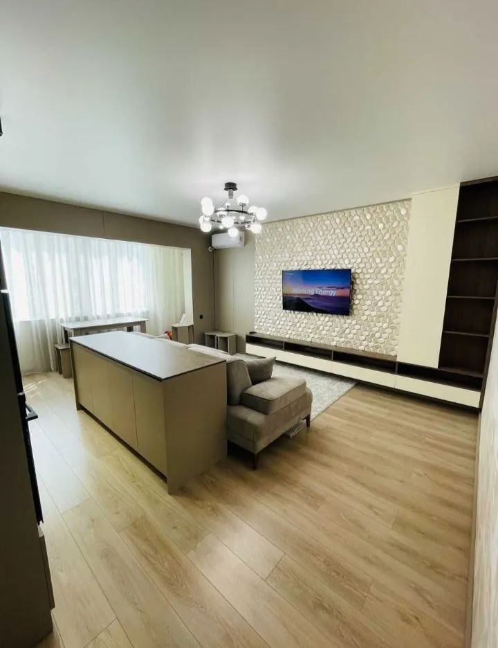 Sotiladi 3 xonali kvartira, 72 m², 6/9 qavat — Mirobod tumani