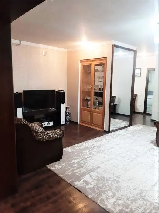 Ижарага берилади 2 хонали квартира, 62 м², 1/4 қават — Мирзо Улуғбек тумани