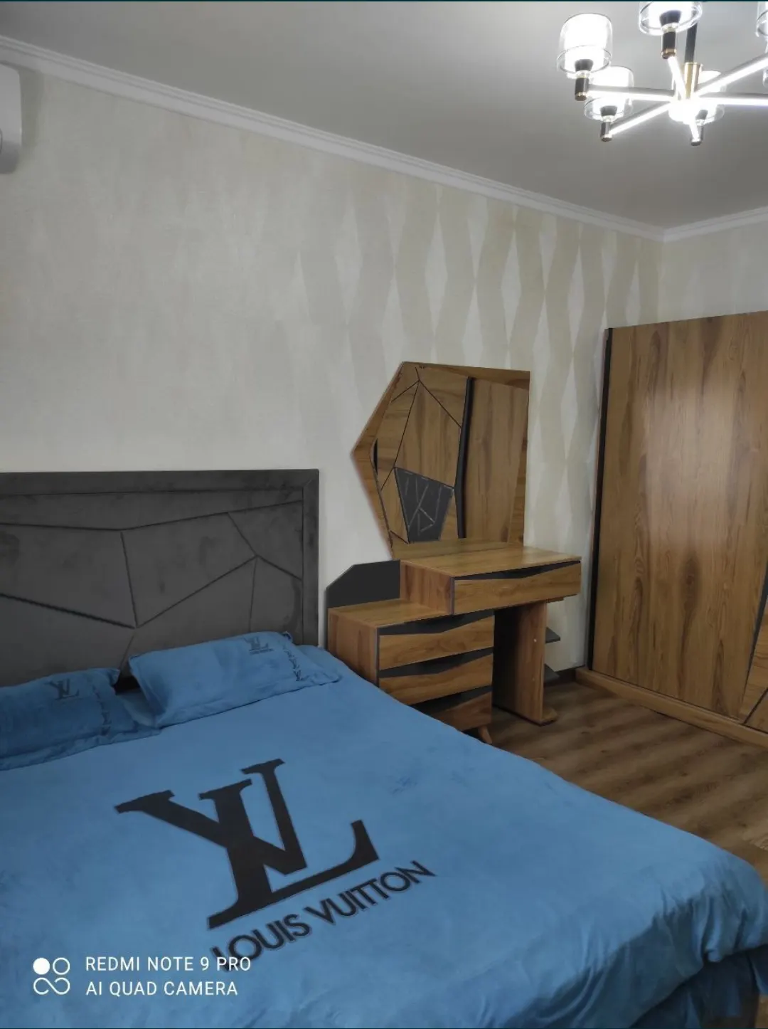 Sotiladi 2 xonali kvartira, 55 m², 3/5 qavat — Yashnobod tumani