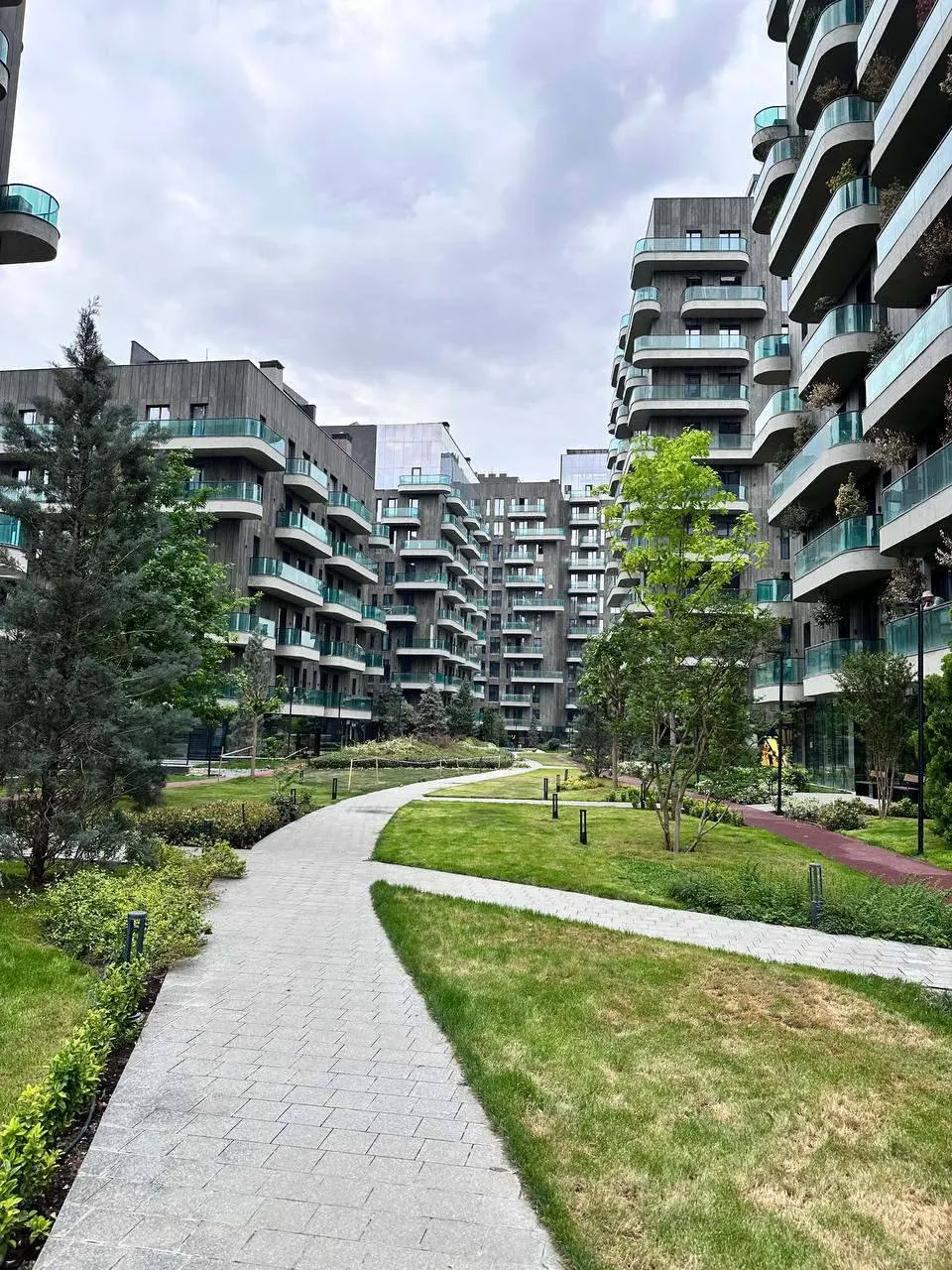 Продаётся 5-комнатная квартира, 262 м², 12/12 этаж — Мирабадский район
