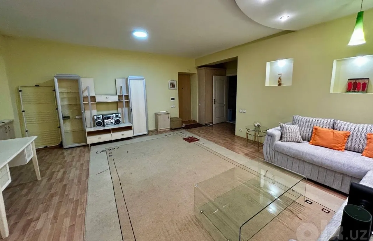 Ижарага берилади 4 хонали квартира, 100 м², 2/8 қават — Мирзо Улуғбек тумани