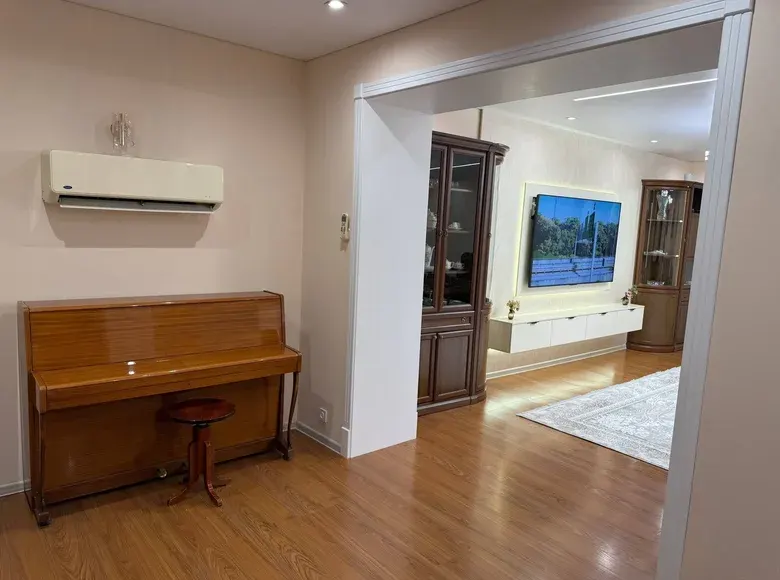 Ijaraga beriladi 6 xonali kvartira, 221 m² — Mirobod tumani