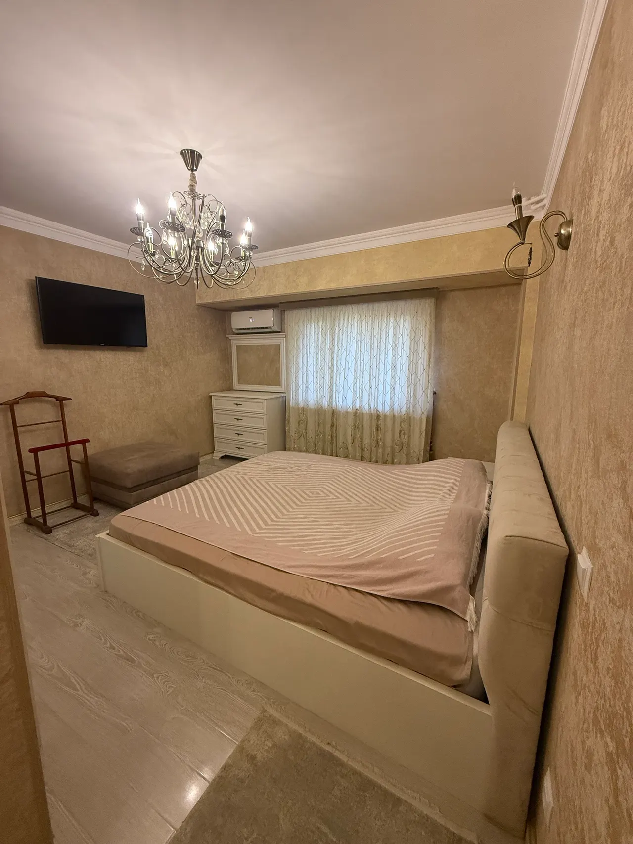 Сотилади 3 хонали квартира, 82 м², 2/9 қават — Шайхонтоҳур тумани