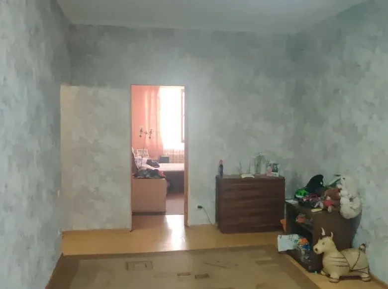 Продаётся 2-комнатная квартира, 49 м², 3/4 этаж — Чиланзарский район