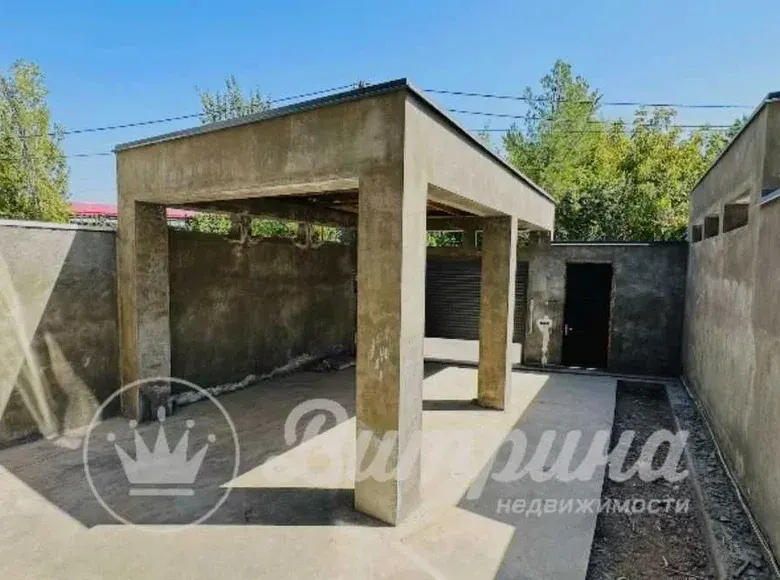 Sotiladi 5 xonali hovli uy, 2 sotix, 200 m² — Mirzo Ulugʻbek tumani