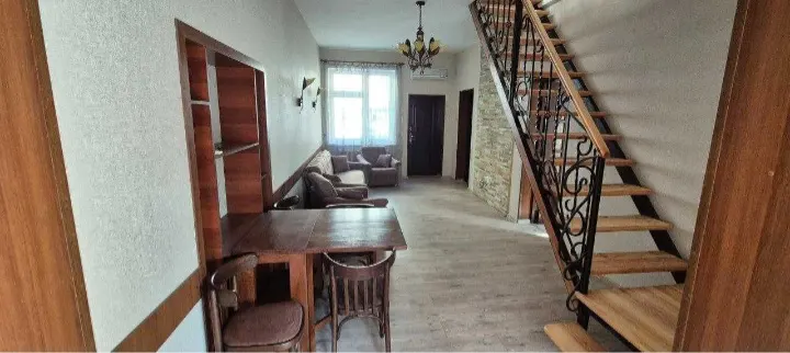 Сдаётся 4-комнатный дом, 2 сот., 100 м², 2 этажа — Мирзо-Улугбекский район