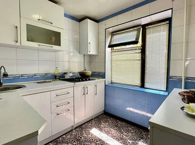 Продаётся 3-комнатная квартира, 67 м², 3/4 этаж — Фергана