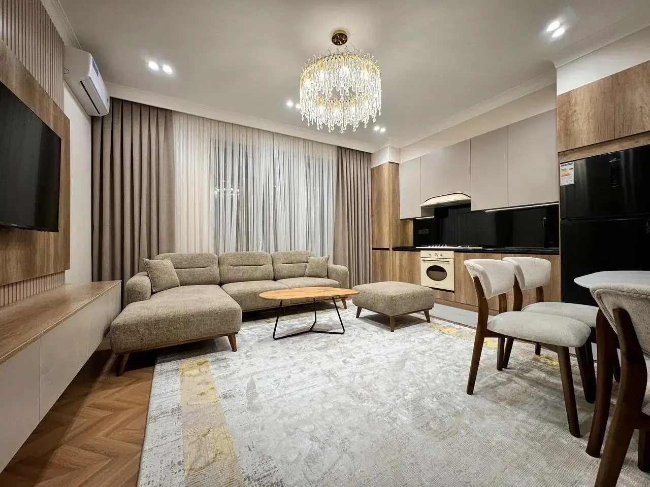 Ижарага берилади 5 хонали квартира, 150 м², 6/7 қават — Яккасарой тумани