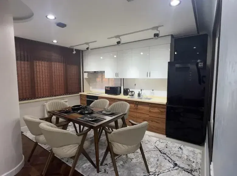 Продаётся 3-комнатная квартира, 106 м², 7/10 этаж — Юнусабадский район