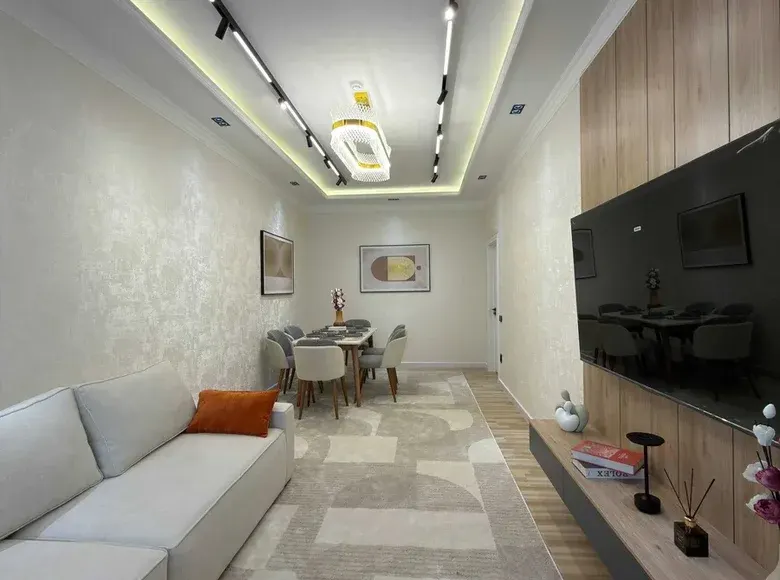 Продаётся 3-комнатная квартира, 100 м², 10/12 этаж — Шайхантахурский район