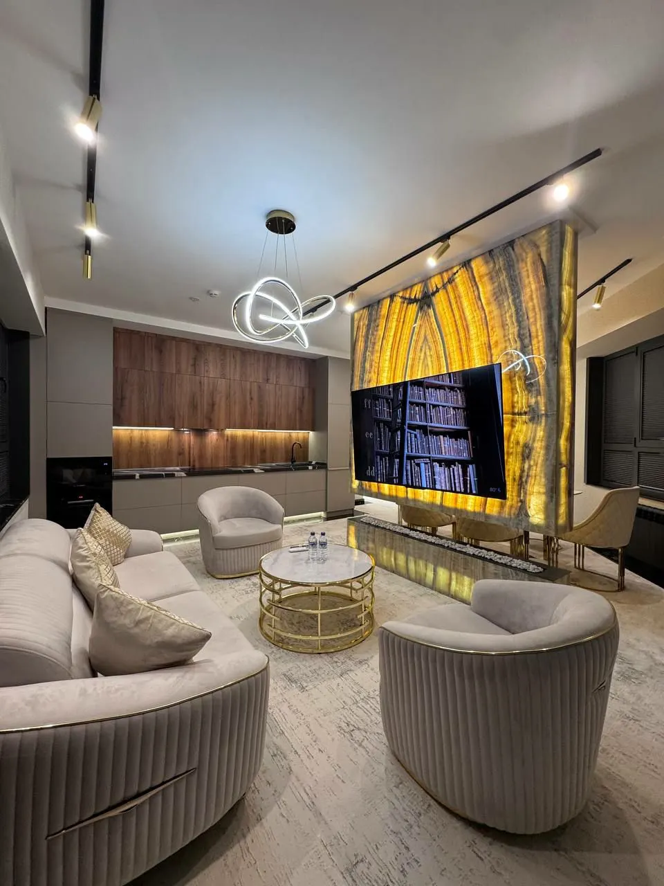 Продаётся 4-комнатная квартира, 115 м², 24/25 этаж — Мирзо-Улугбекский район
