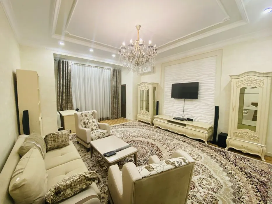 Ijaraga beriladi 3 xonali kvartira, 127 m², 8/8 qavat — Mirzo Ulugʻbek tumani