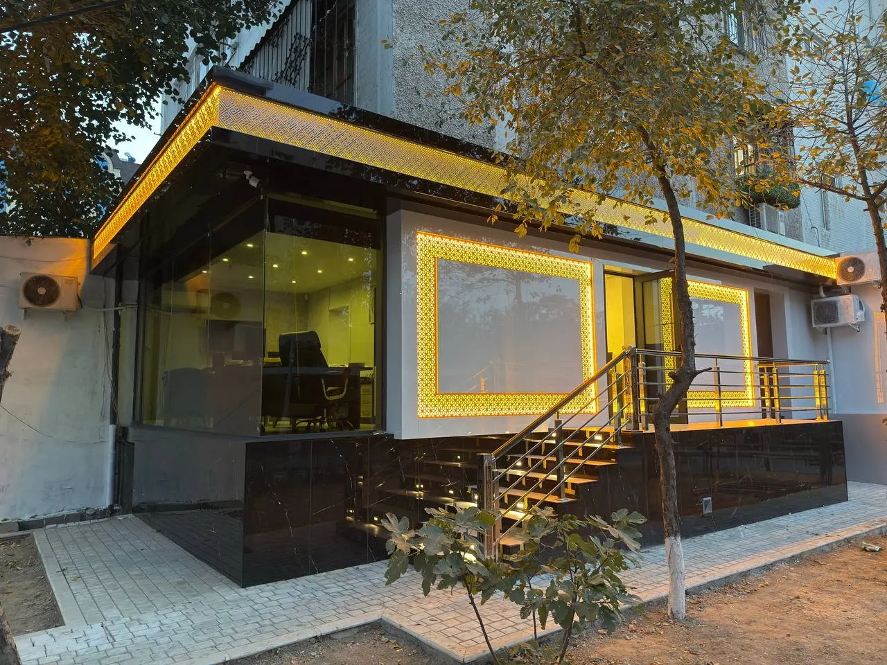 Продаётся коммерческое помещение, 60 м², 1/5 этаж — Алмазарский район