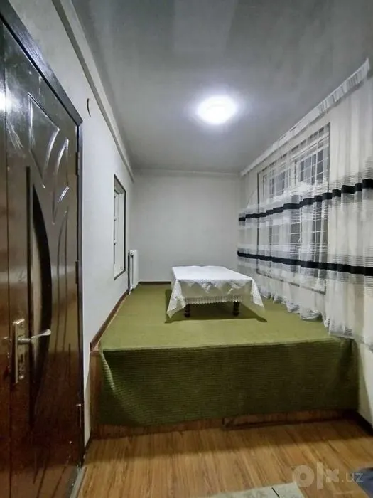 Продаётся 2-комнатная квартира, 51 м², 1/5 этаж — Юнусабадский район