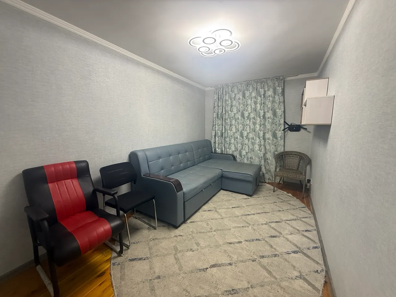 Сотилади 3 хонали квартира, 72 м², 3/5 қават — Мирзо Улуғбек тумани
