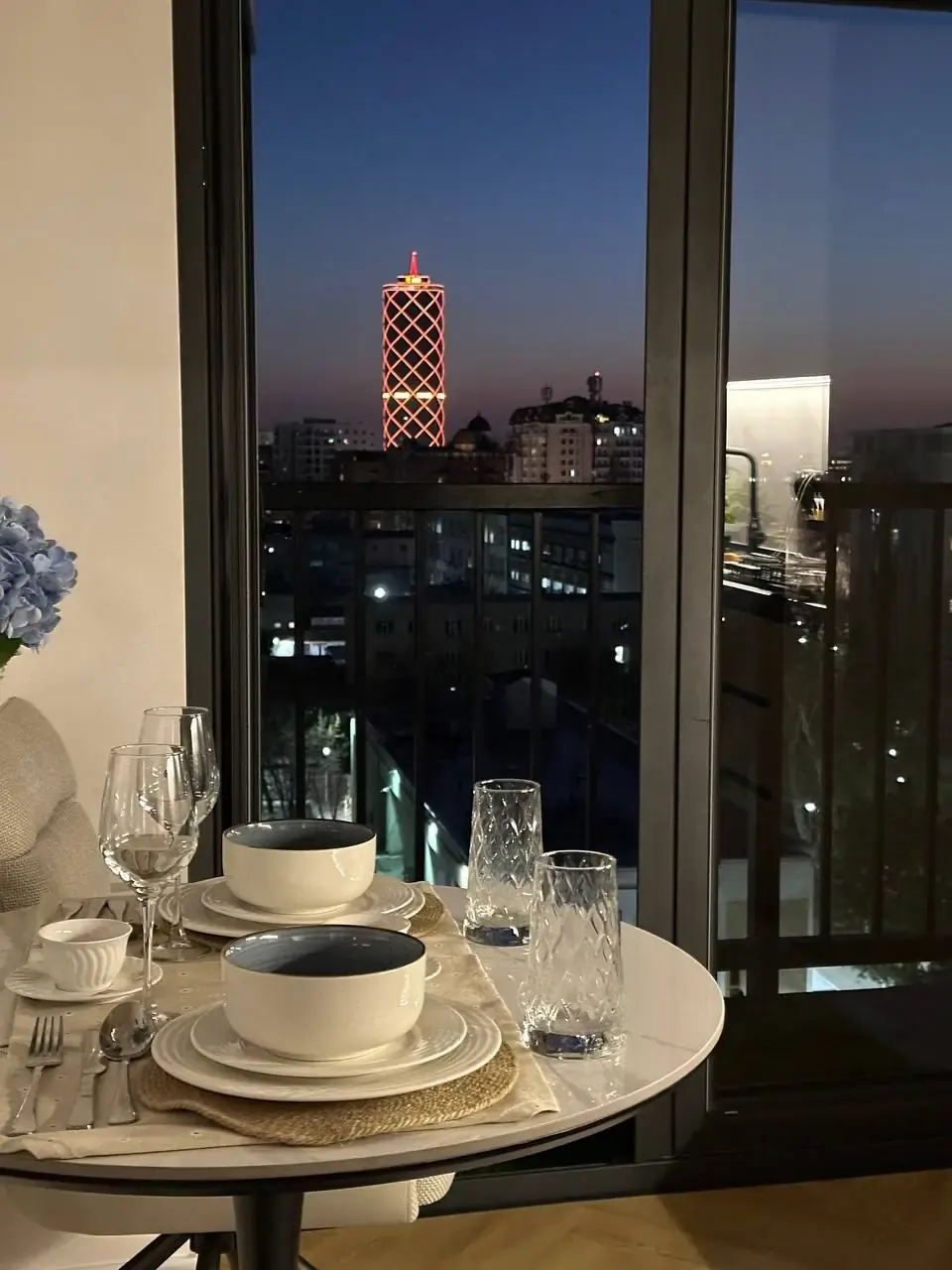 Посуточно 2-комнатная квартира, 40 м², 8/10 этаж — Мирабадский район